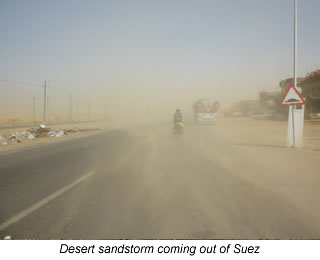 desert sandstorm leaving Suez